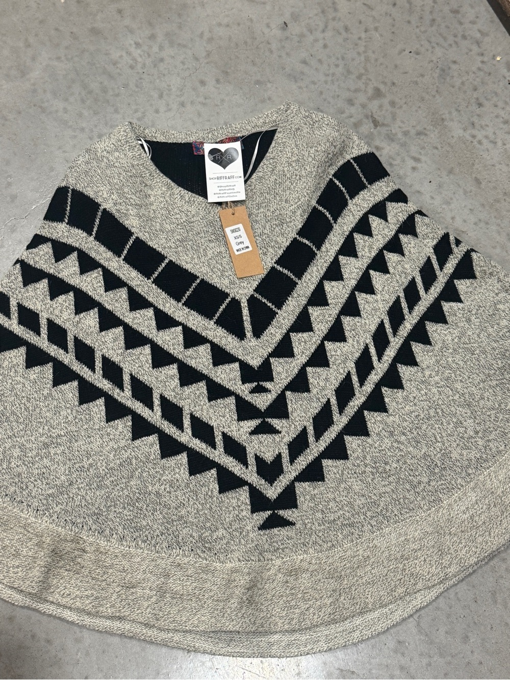 Black & Cream Geometric Knit Sweater